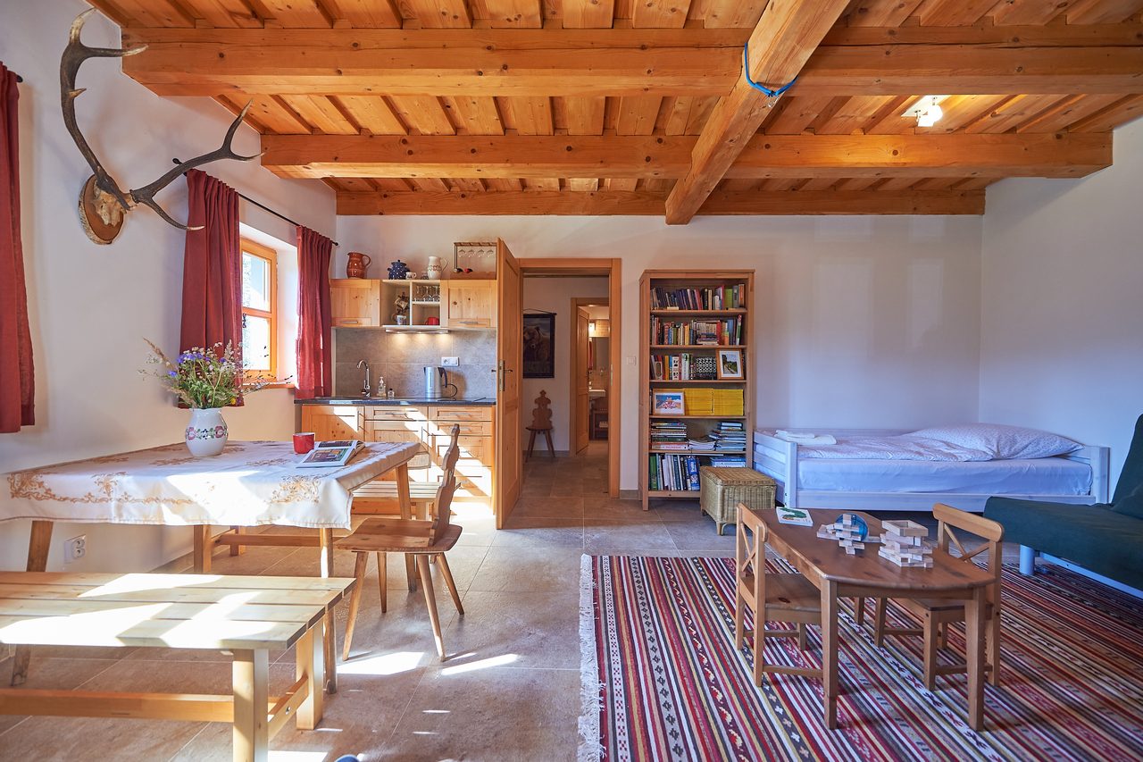 Spacious downstairs living room