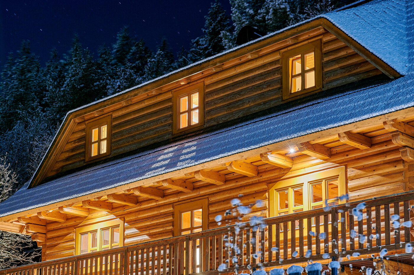 Lubka Lodge on a snowy winter evening